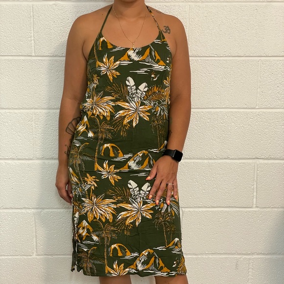 Olive green floral dress - Picture 1 of 3